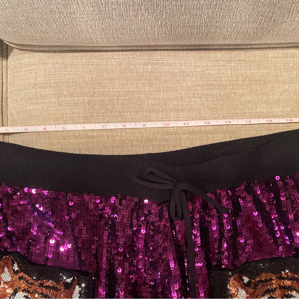 Queen of Sparkles party Shorts Purple Black Sequins Dazzling! XL - Picture 4 of 4